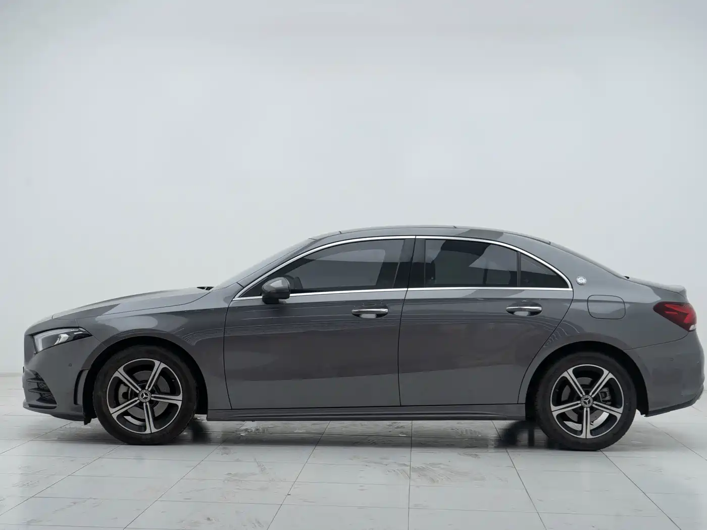 Mercedes-Benz A-Class 2022 Facelift A 200 L Sport Sedan Fashion Style фото 3