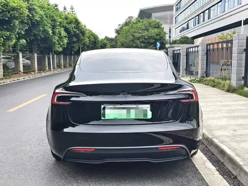 Tesla Model 3 2023 Rear-Wheel Drive фото 8
