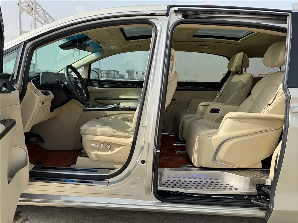 BUICK GL8