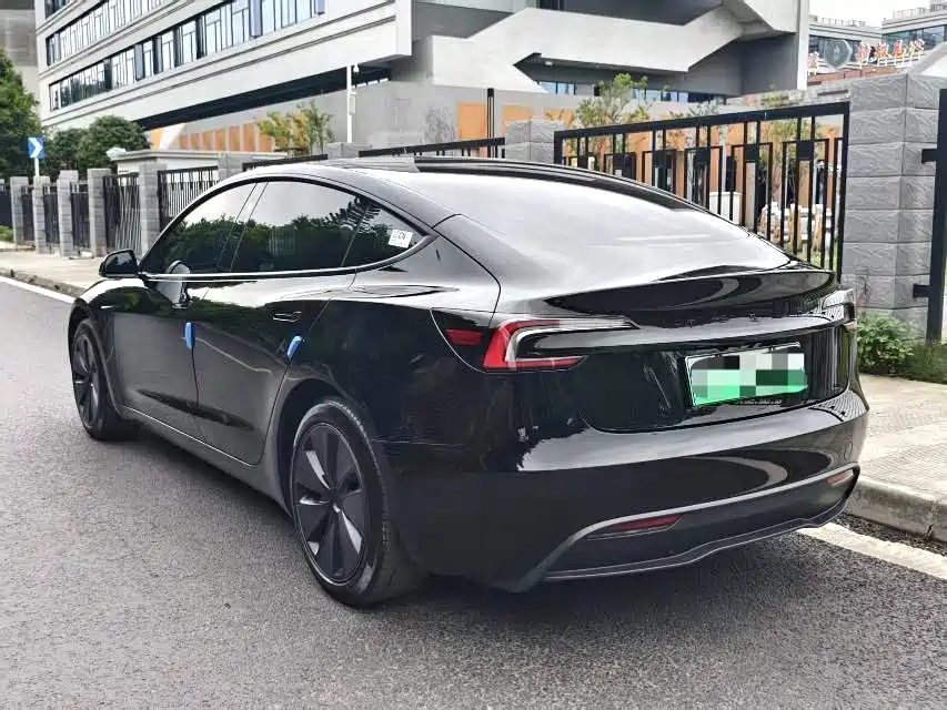 Tesla Model 3 2023 Rear-Wheel Drive фото 9