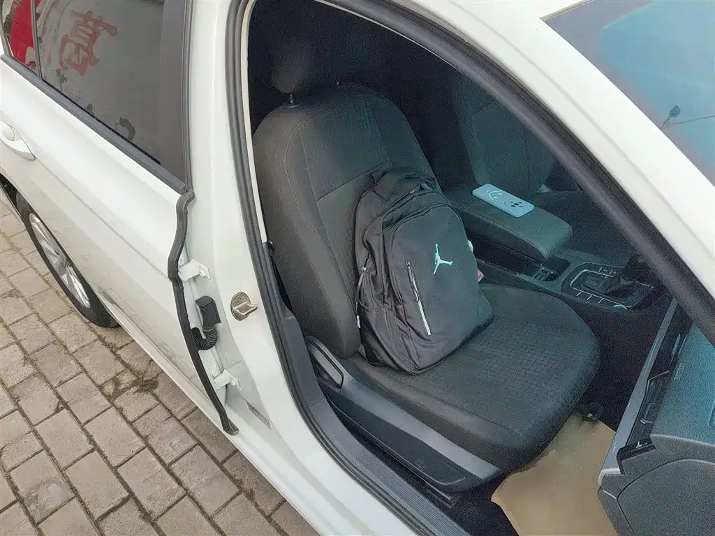 Volkswagen Bora 2019 1.5L Auto Fashion Model фото 25