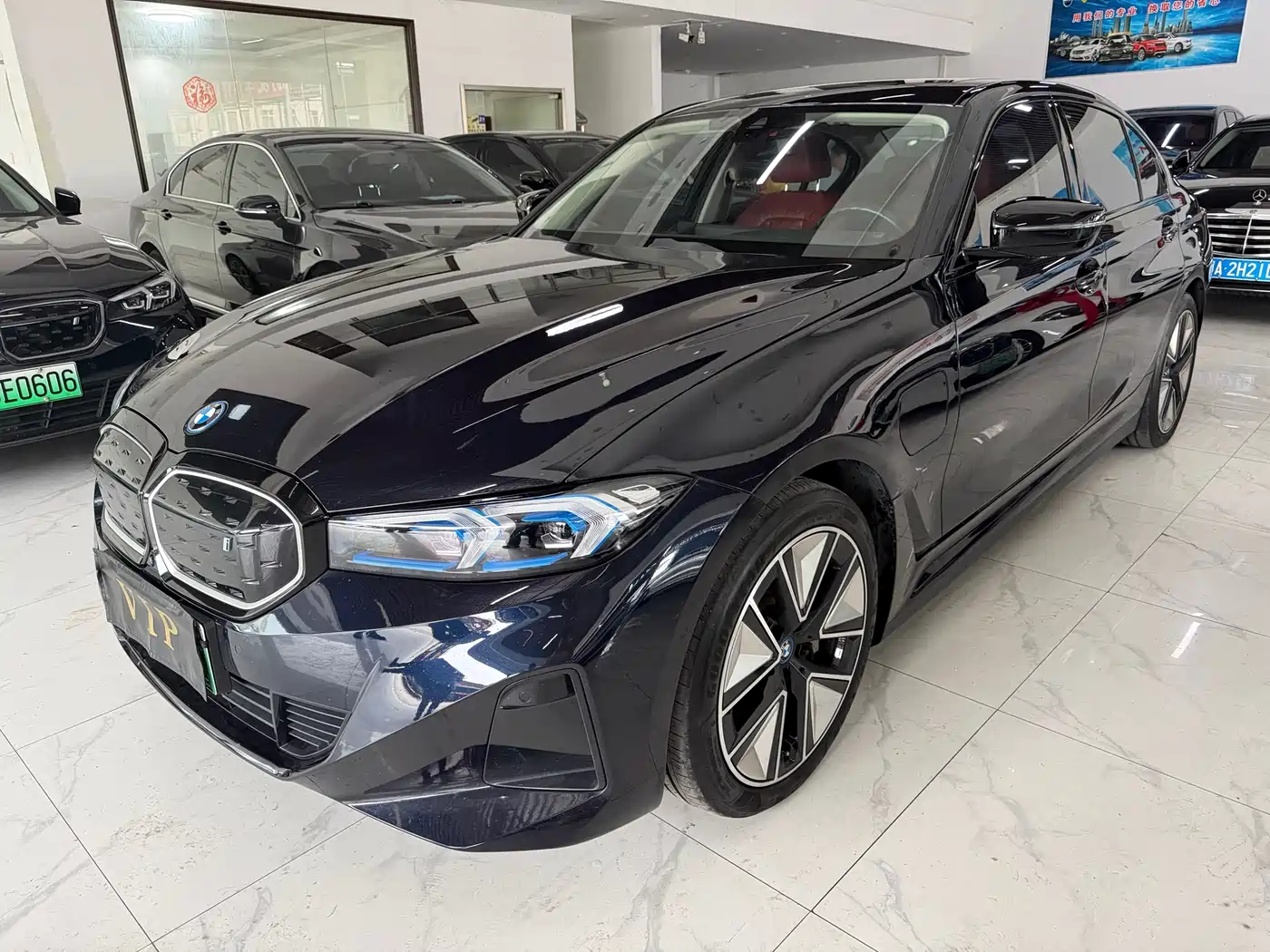 BMW i3 2024 eDrive 40 L Night Sport Package