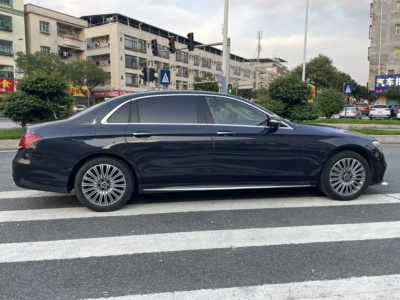 Mercedes-Benz E-Class 2019 Facelift E 300 L Sport Luxury фото 21