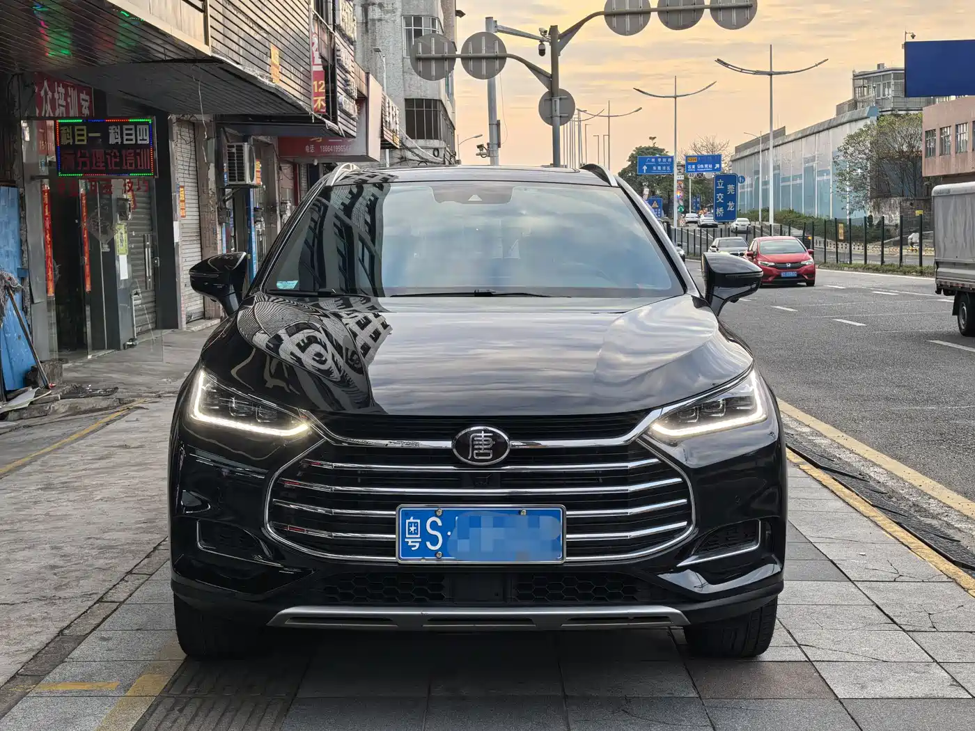 BYD TANG