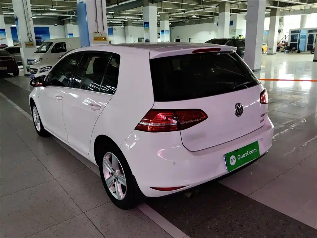 Volkswagen Golf 2015 1.4TSI Automatic Comfort фото 5
