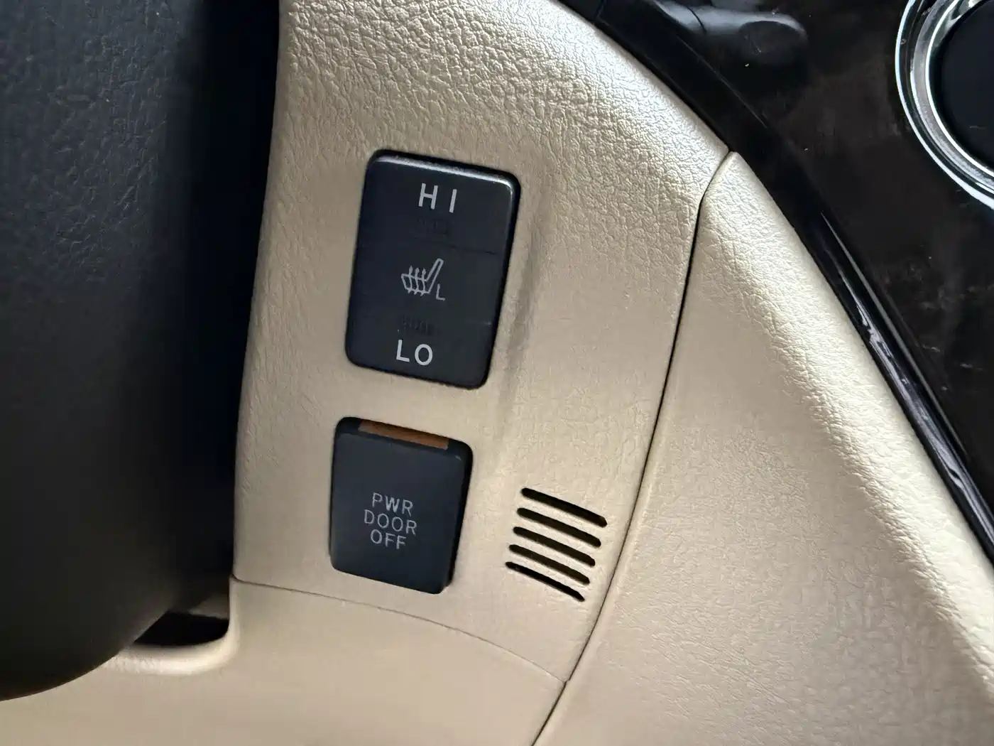 Toyota Alphard 2012 3.5L Luxury Edition фото 13