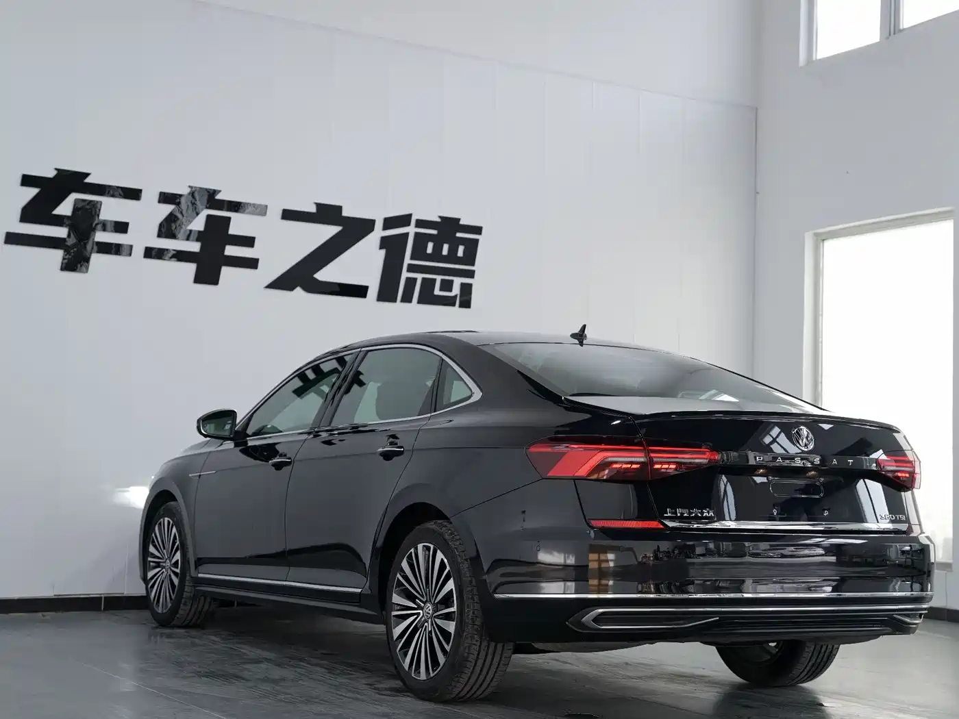 Volkswagen Passat 2019 380TSI Flagship Edition China VI фото 29