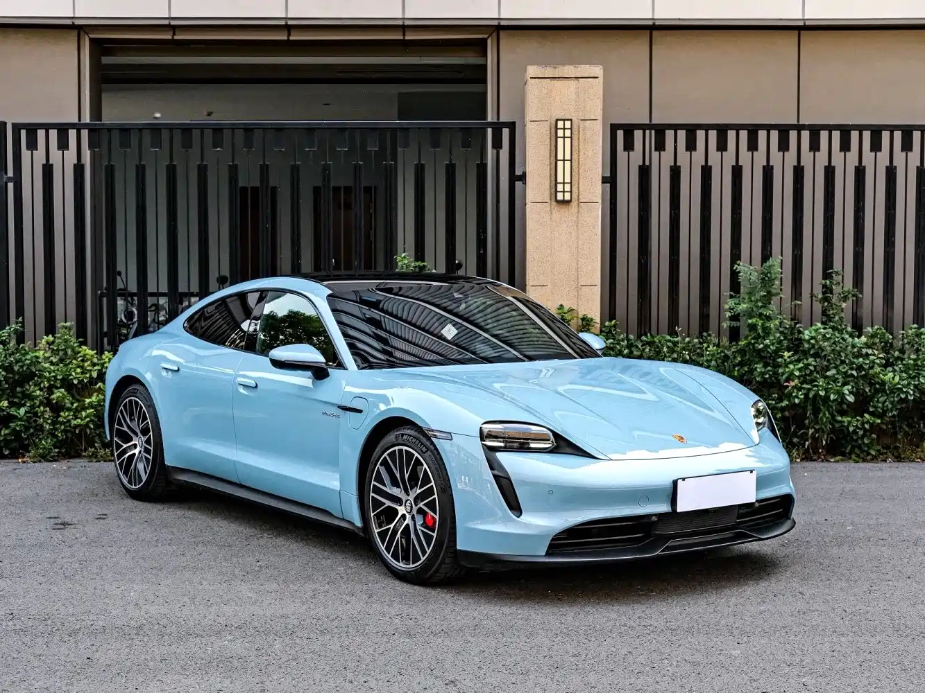 Porsche Taycan 2020 Taycan фото 3
