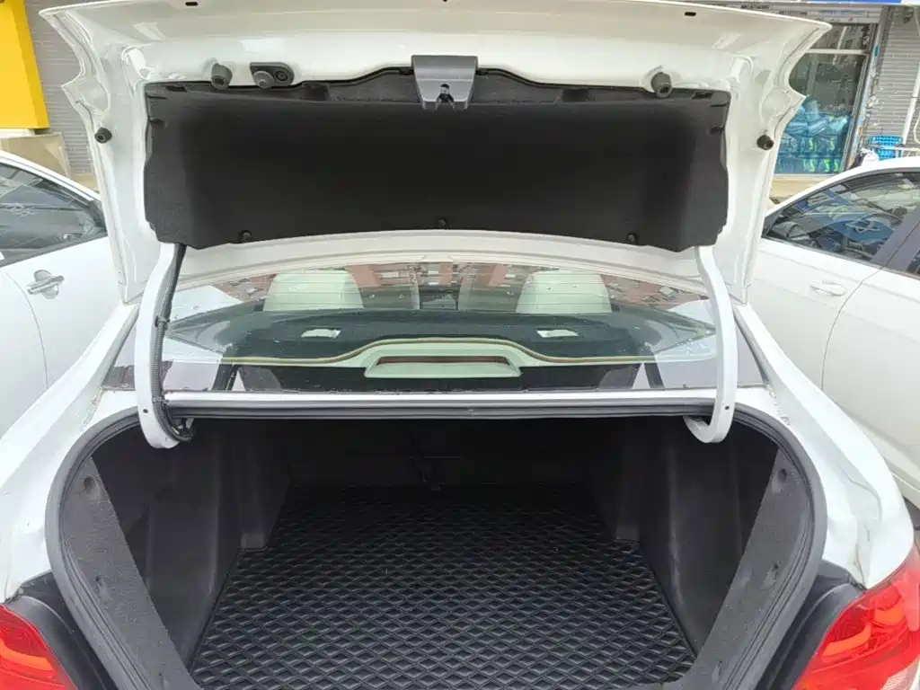 Chevrolet Sail 2017 2015 Sail 3 1.3L AMT Ideal Edition
