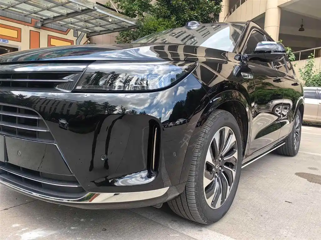 AITO Wenjie AITO M7 2024 Model 1.5T Smart Drive RWD Max 5-Seater фото 4