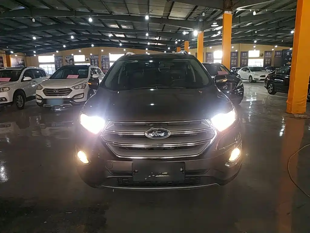Фото 3 - Ford Edge