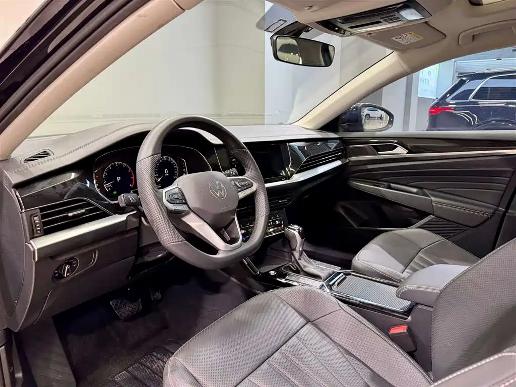 Volkswagen Passat 2025 Outstanding 380TSI Dragon Soaring Edition фото 25