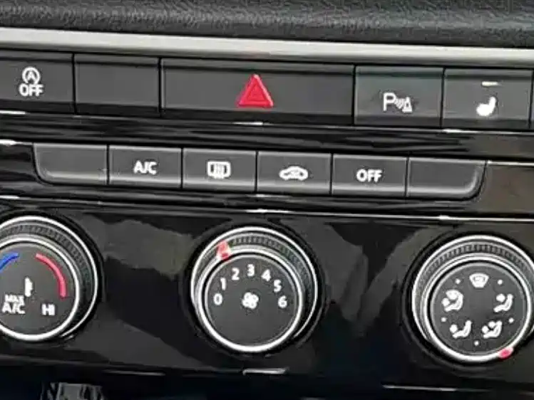 Volkswagen T-ROC 2022 280TSI DSG 2WD Comfort PLUS фото 10