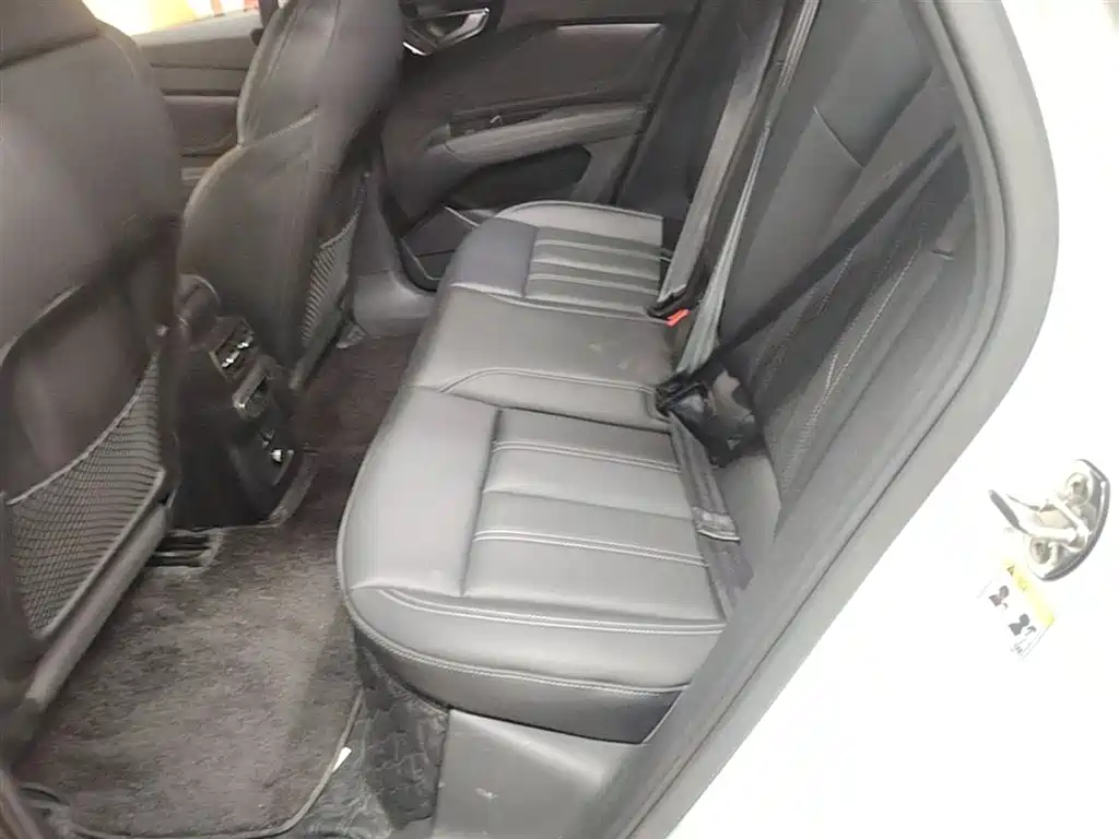 Audi Q4 e-tron 2023 40 e-tron Innovation Edition фото 17