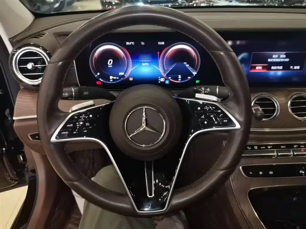 Mercedes-Benz E-Class 2022 Second Facelift E 300 L Luxury фото 11
