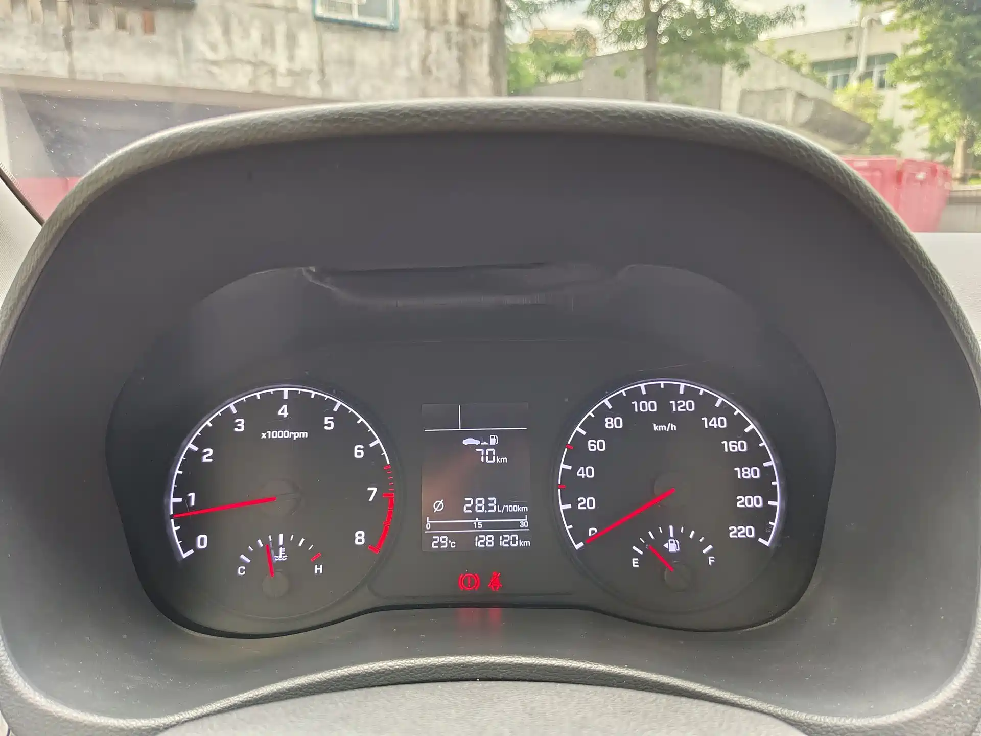 Photo 21 - Hyundai Verna