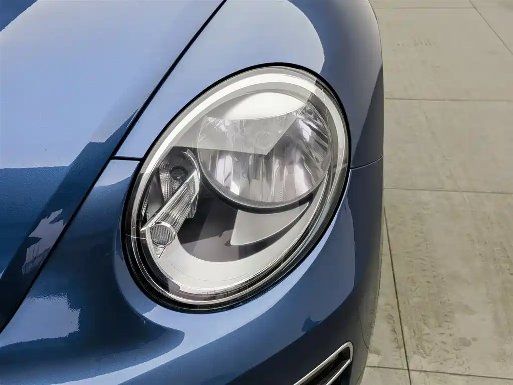 Volkswagen Beetle 2018 180TSI Easy Joy Edition фото 7