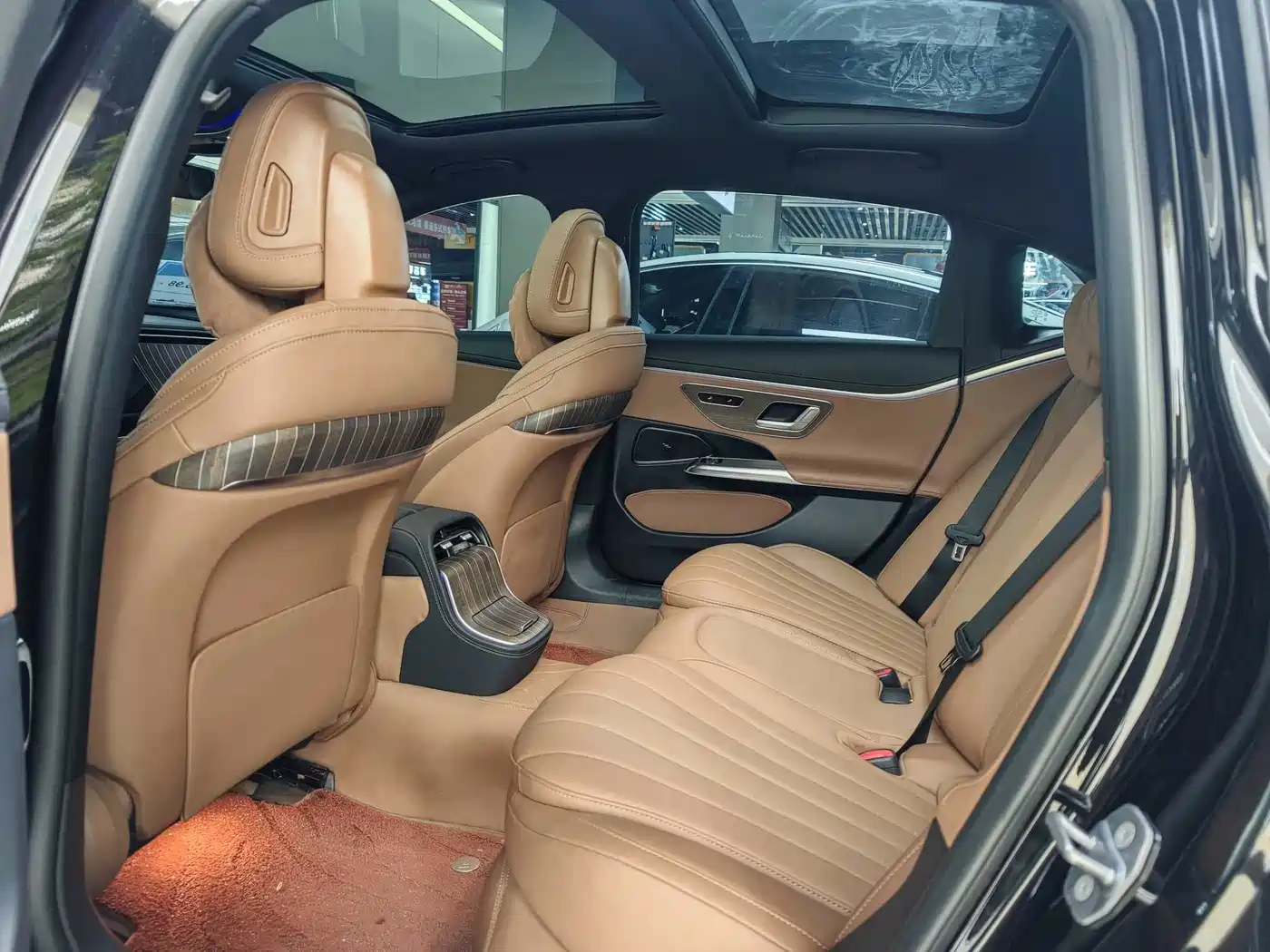 Mercedes-Benz E-Class 2025 E 300 L Fashion фото 15