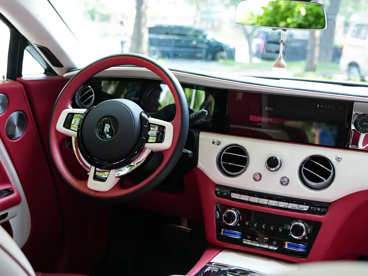 Rolls-Royce Spectre 2024 Standard Model фото 10
