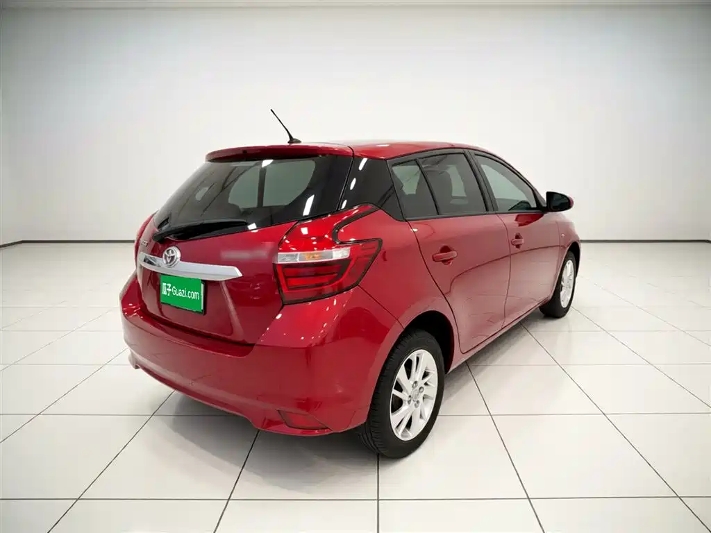 Toyota Vios FS 2017 1.5L CVT Fengchi Edition фото 7