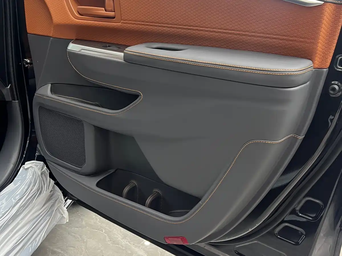 Toyota Sienna 2026 Model 2.5L Hybrid 2WD Comfort Edition фото 6