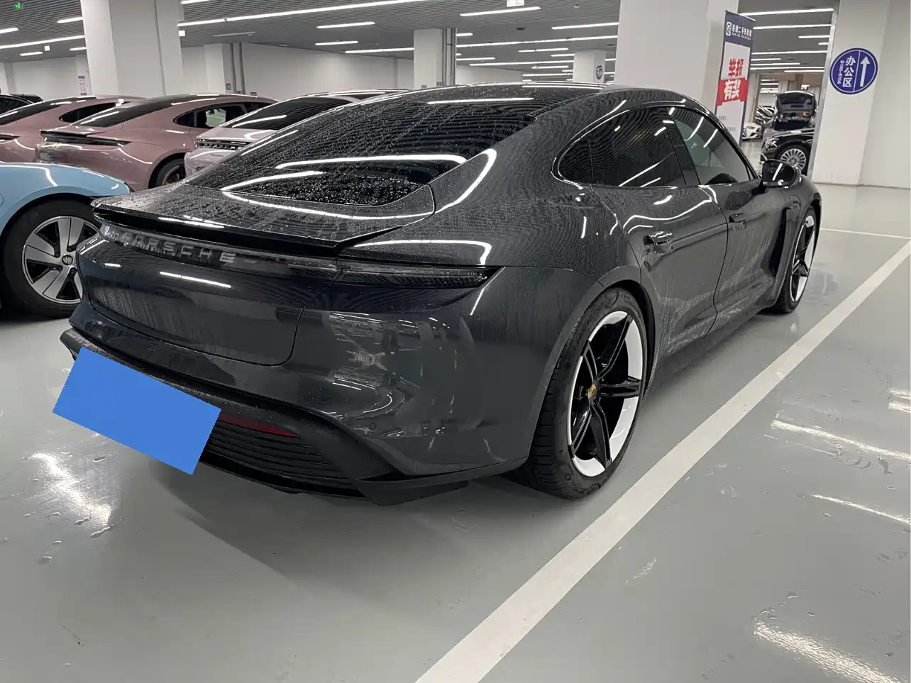 Porsche Taycan 2020 Taycan фото 17