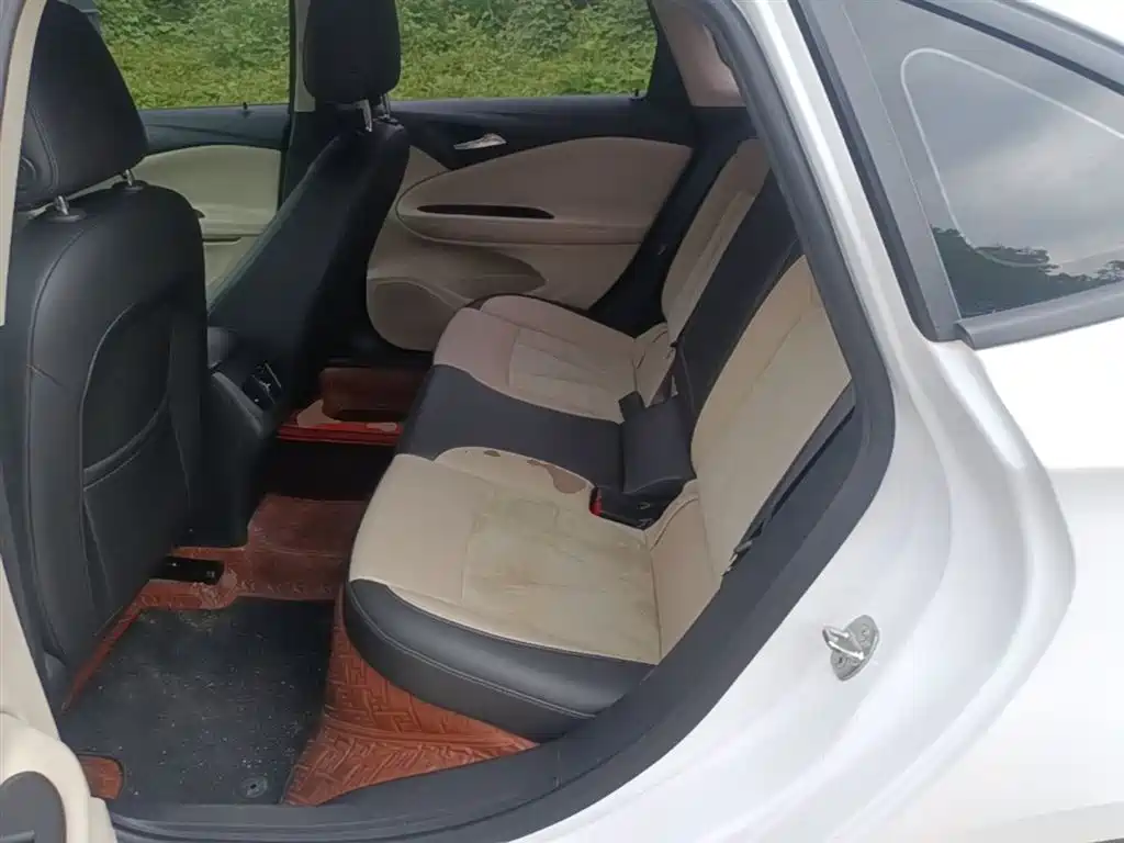 Buick Verano 2019 Sedan 15S Auto Leading фото 17