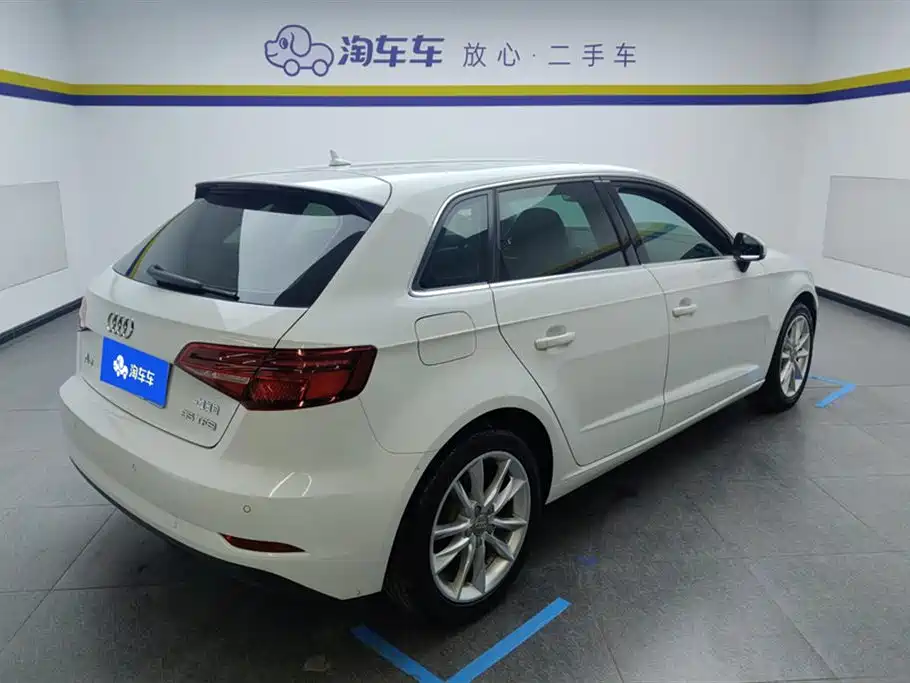 Audi A3 2018 30th Anniversary Sportback 35 TFSI Progressive фото 3