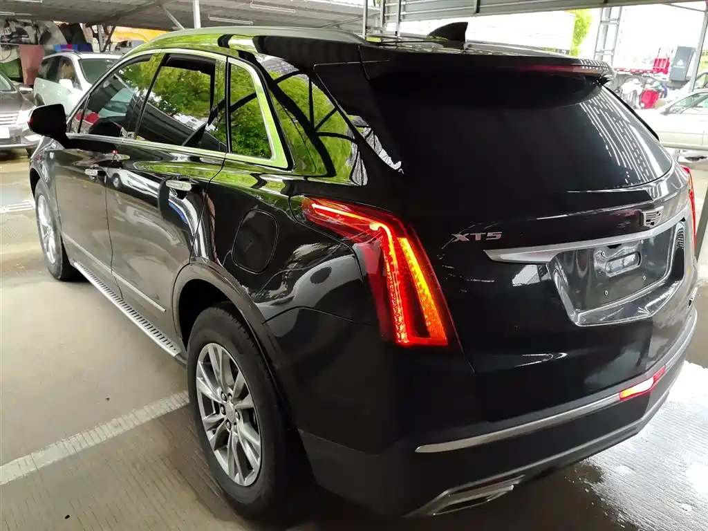 Cadillac XT5 2021 2.0T 2WD Luxury Edition фото 23