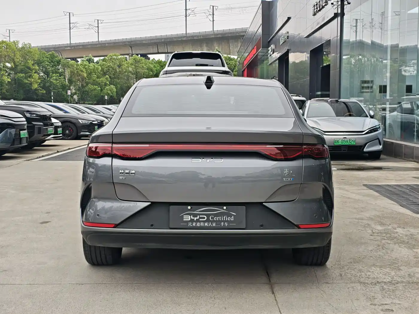 BYD Qin L 2025 EV 545KM Superior фото 10