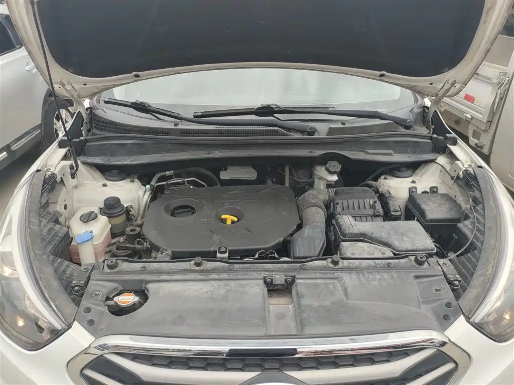 Hyundai Beijing Hyundai ix35 2015 2.0L Automatic 2WD Smart China V фото 20