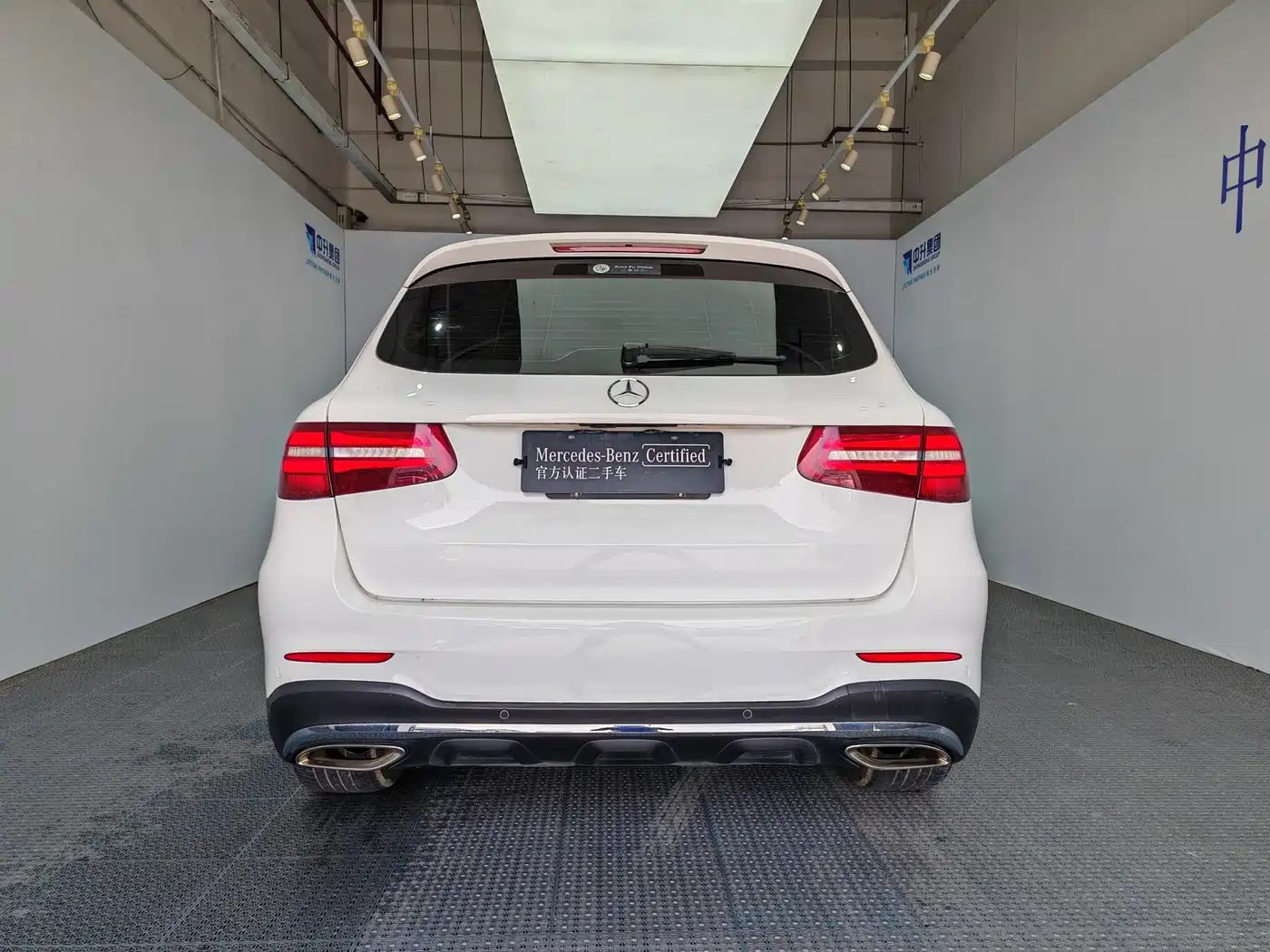 Mercedes-Benz GLC 2017 GLC 260 4MATIC Luxury фото 5