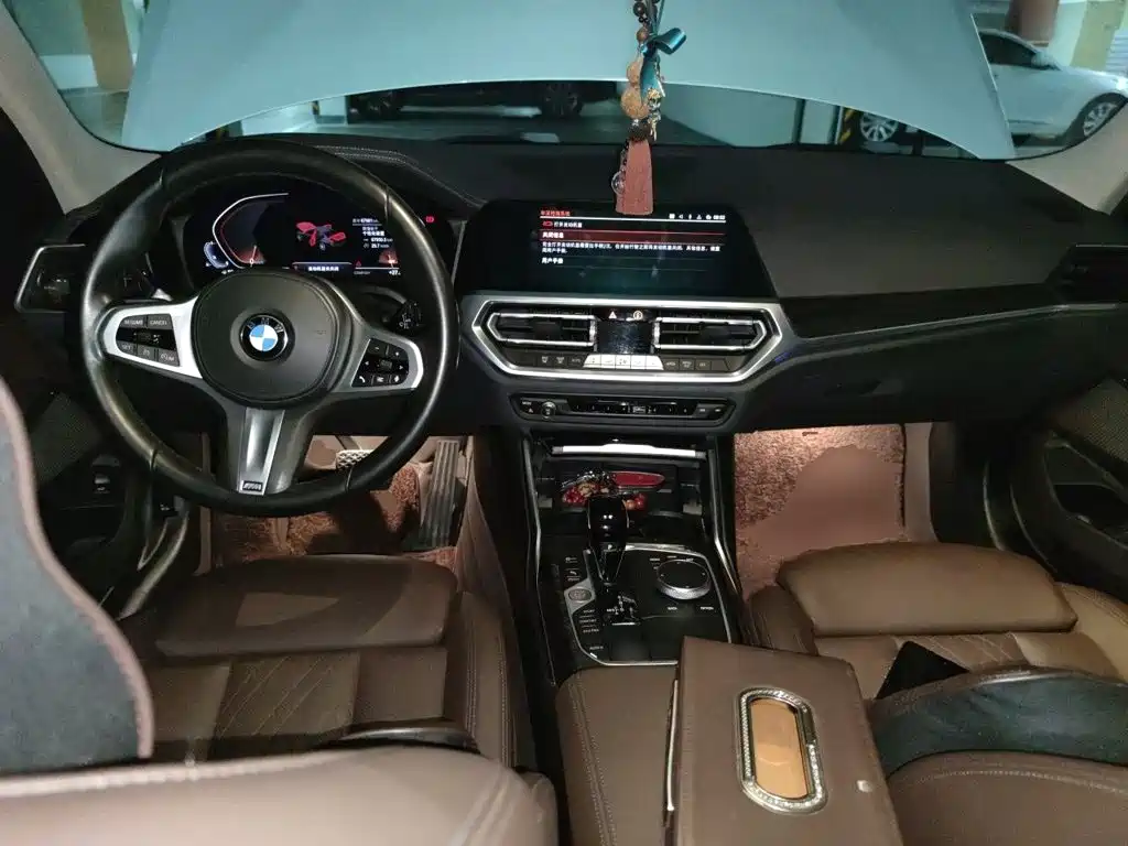Фото 10 - BMW 3 Series
