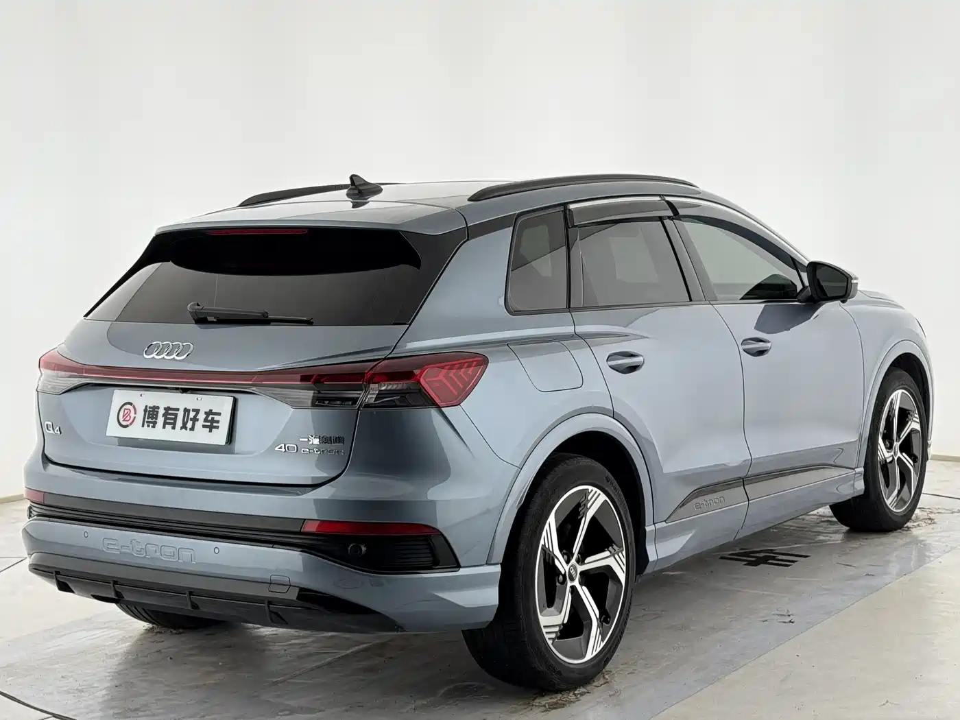 Audi Q4 e-tron 2023 40 e-tron Creation Night Edition фото 16
