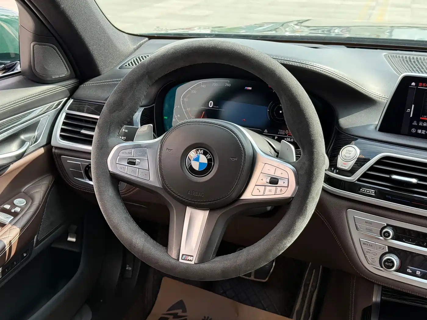 BMW 7 Series 2019 740Li Exclusive M Sport Package фото 6