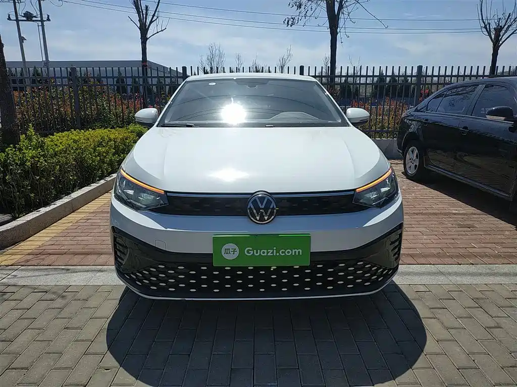 Volkswagen Lavida 2023 New Sharp 1.5L Auto Premium Edition фото 3