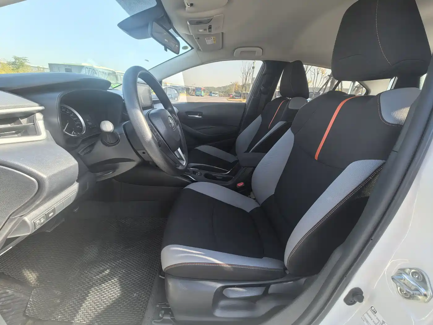 Toyota Corolla 2023 1.2T Pioneer Edition фото 7