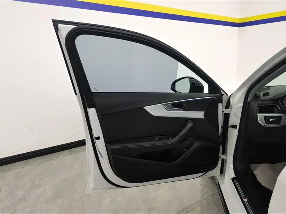 Audi A4L 2022 40 TFSI Luxury Dynamic фото 7
