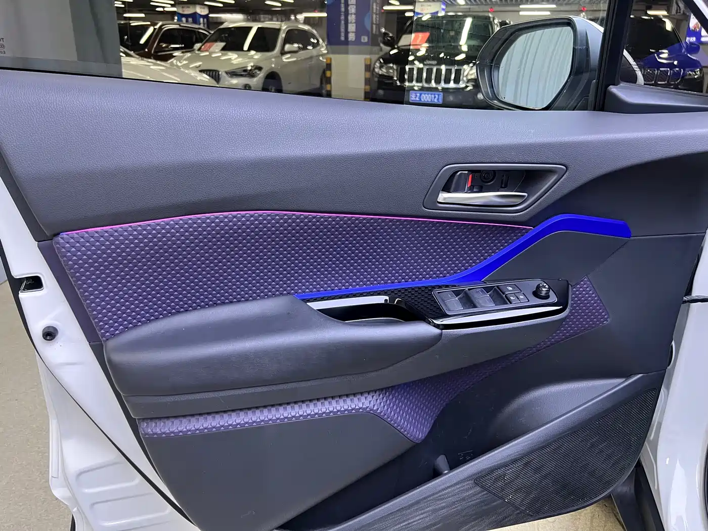 Toyota IZOA 2020 2.0L Yi Chi Edition фото 10
