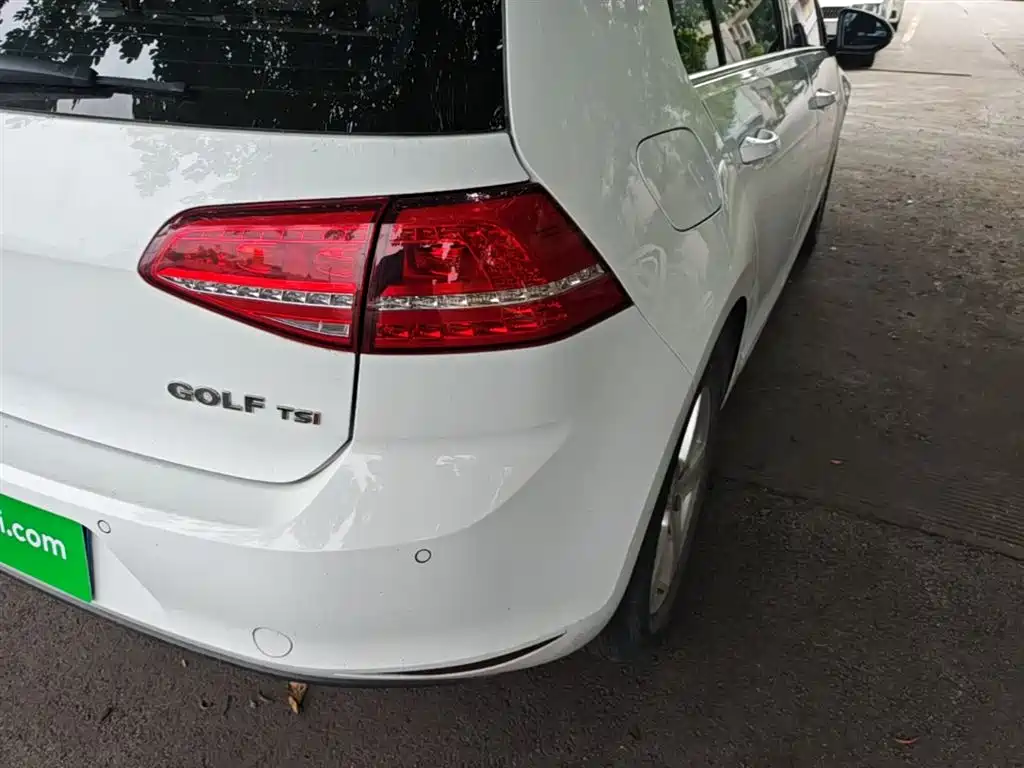Volkswagen Golf 2015 1.4TSI Automatic Luxury фото 8