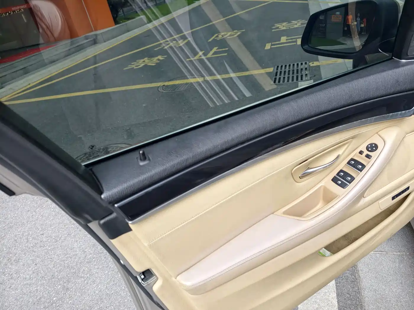 BMW 5 Series 2013 520Li Elegance фото 9