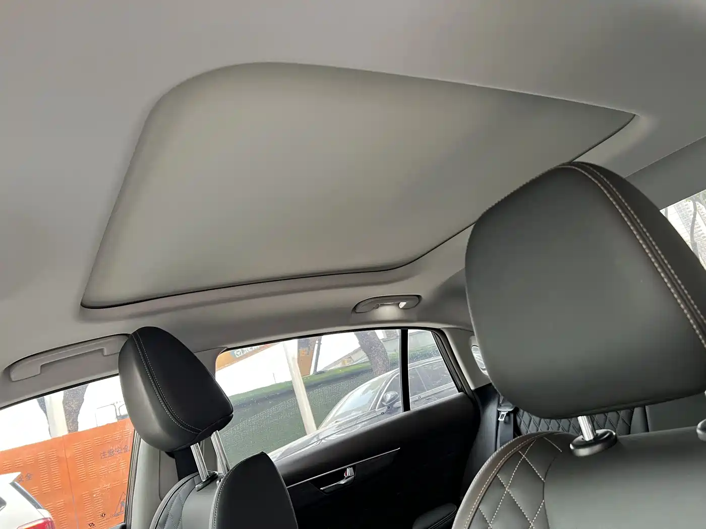 DONGFENG YI HYUN MAX