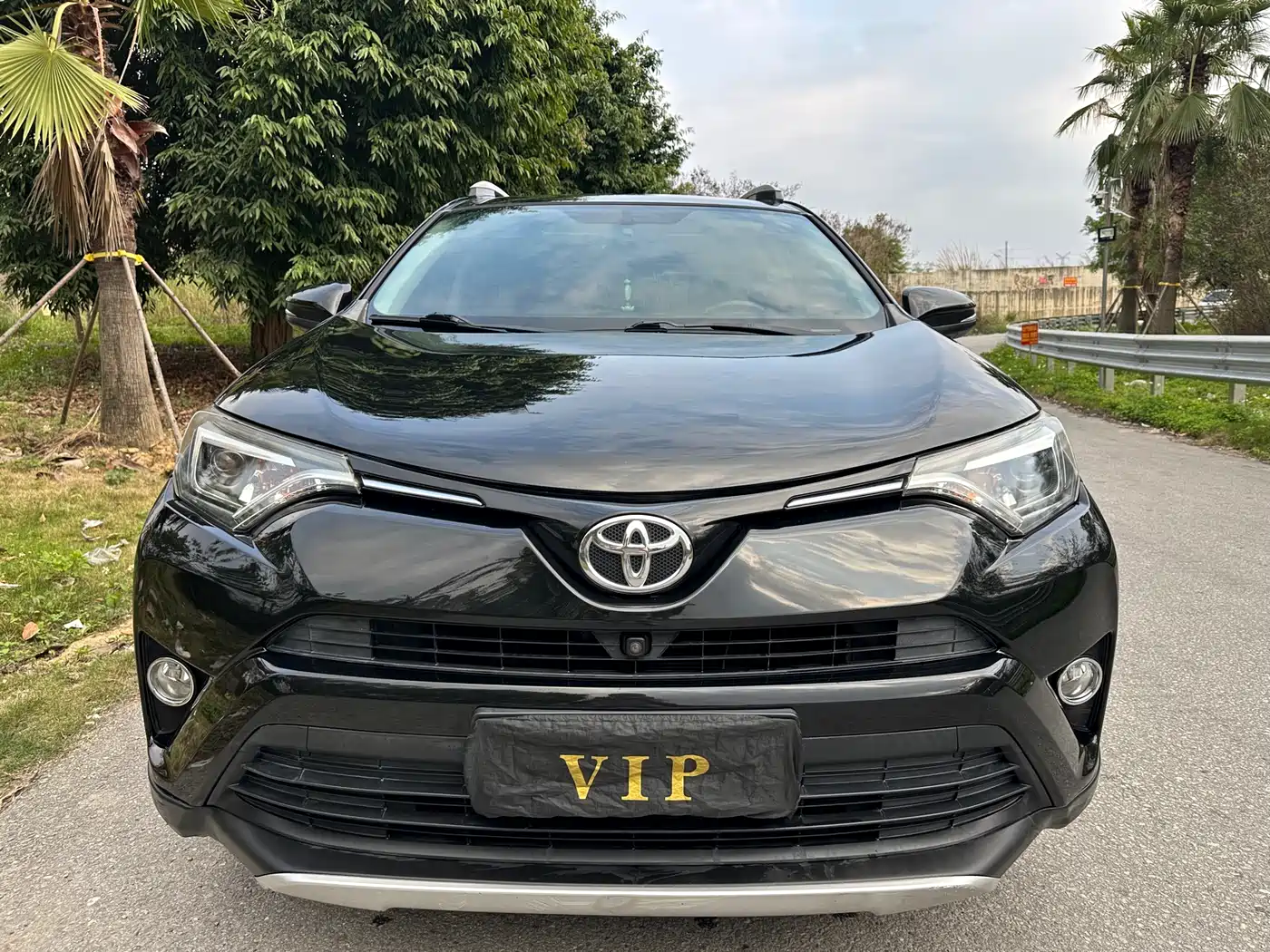 Toyota RAV4 Rongfang 2016 2.5L Automatic 4WD Elite фото 2