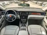 Фото 8 - Hongqi H7