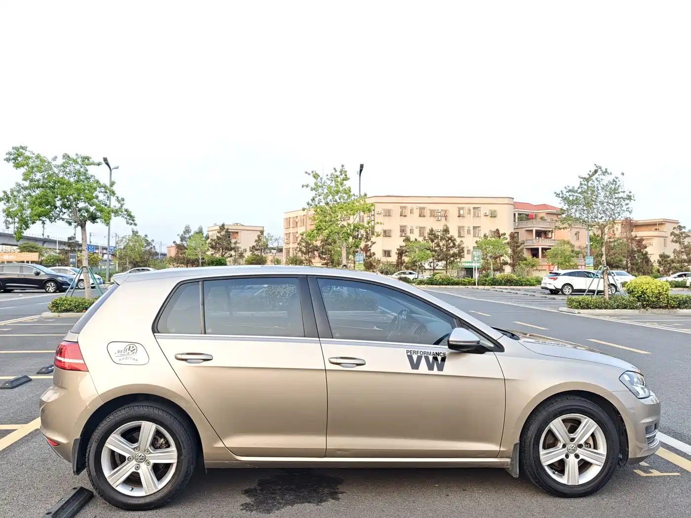 Volkswagen Golf 2015 1.4TSI Automatic Luxury фото 22