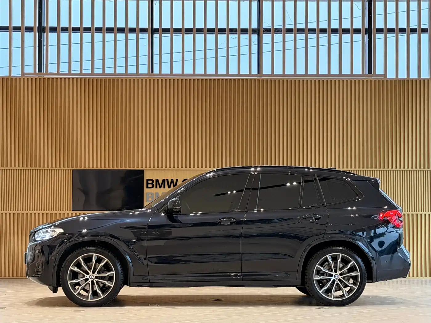 BMW X3 2023 xDrive30i Leading M Night Package фото 3