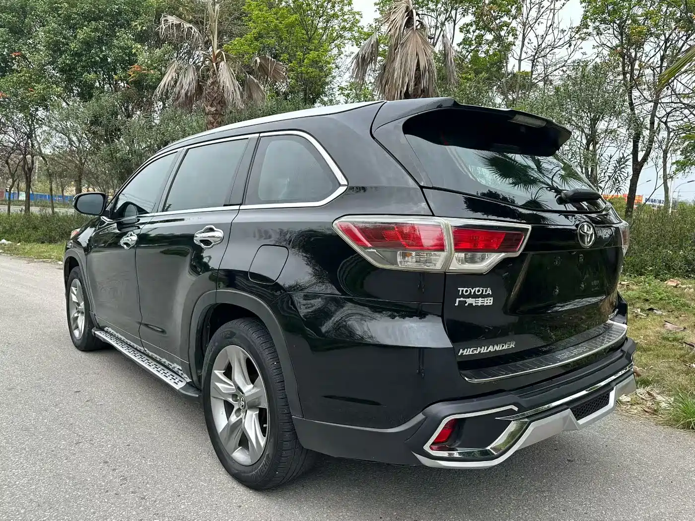 Toyota Highlander 2015 2.0T AWD Luxury Edition 7-seater фото 6