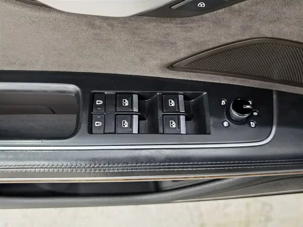 Audi A8 2018 A8L 55 TFSI quattro Luxury фото 9