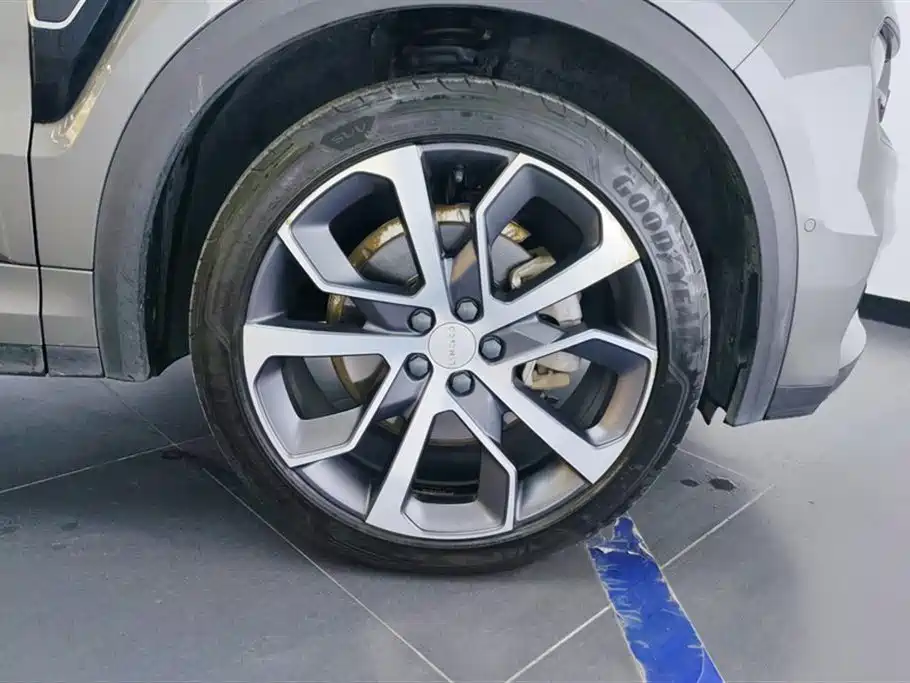 Lynk & Co 05 2020 2.0TD 4WD Halo Edition фото 6