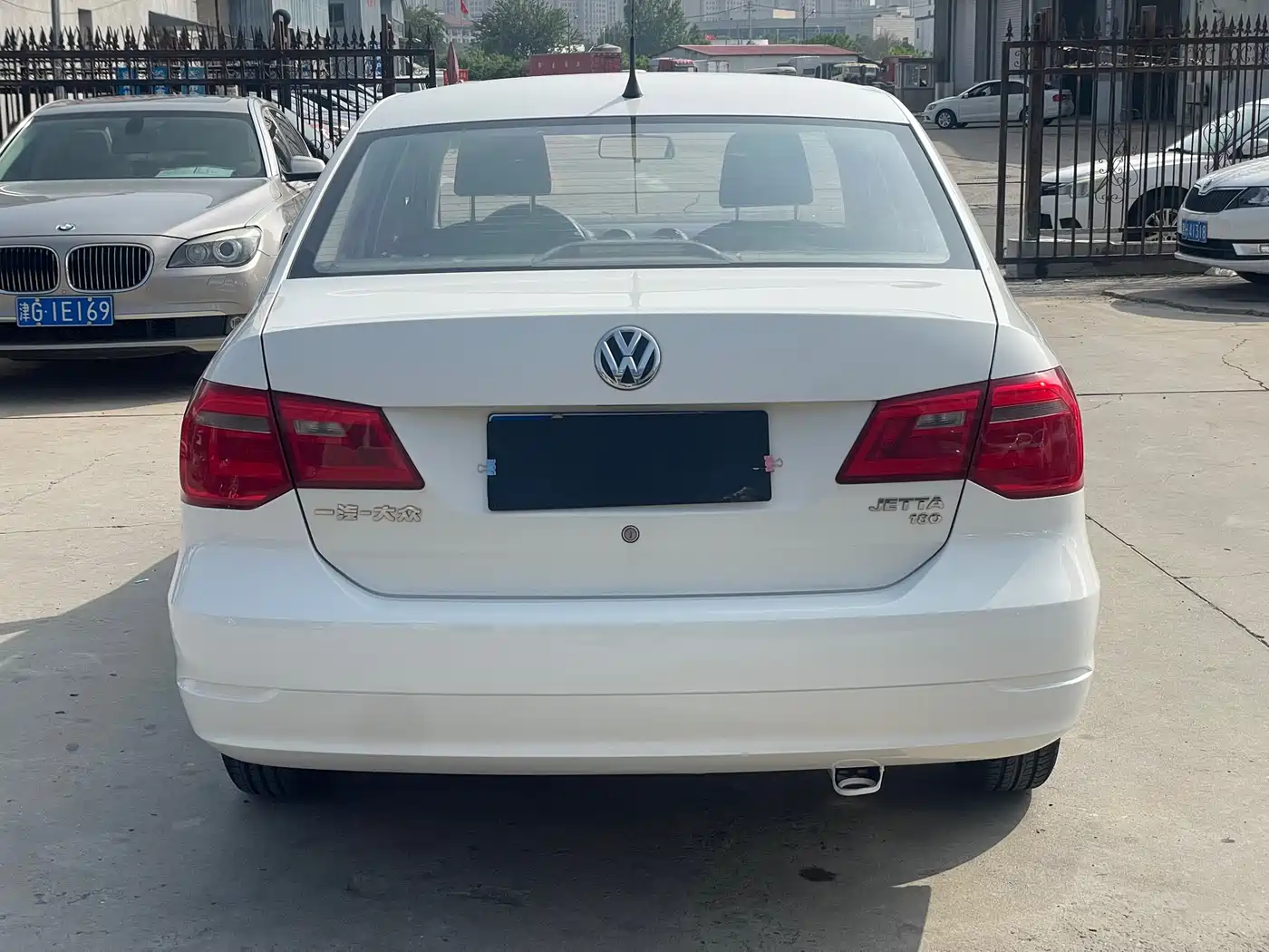 Volkswagen Jetta 2015 Value Edition 1.6L Manual Fashion фото 9